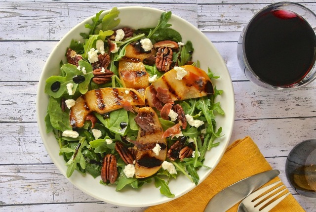 Grilled pear and crispy prosciutto salad